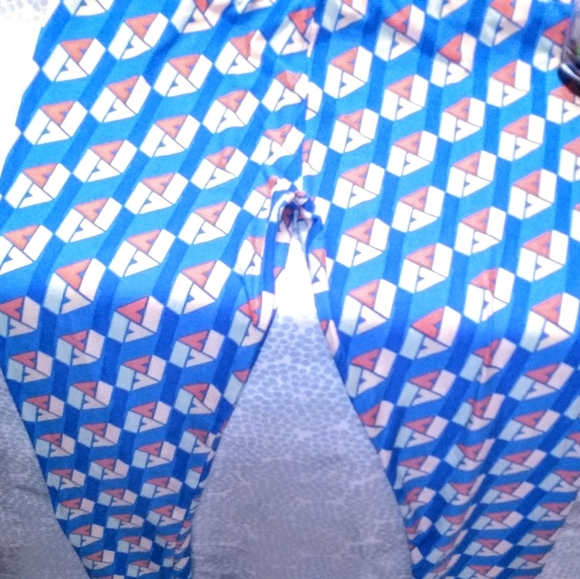 Lularoe tall & curvy leggings - Picture 4 of 4